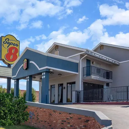 Super 8 By Wyndham Tulsa/Arpt/St Fairgrounds Motel