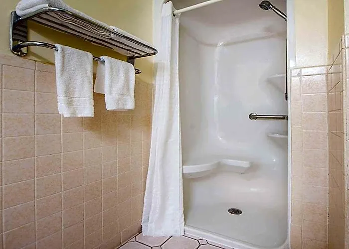 Economy Fairgrounds Motel 2*